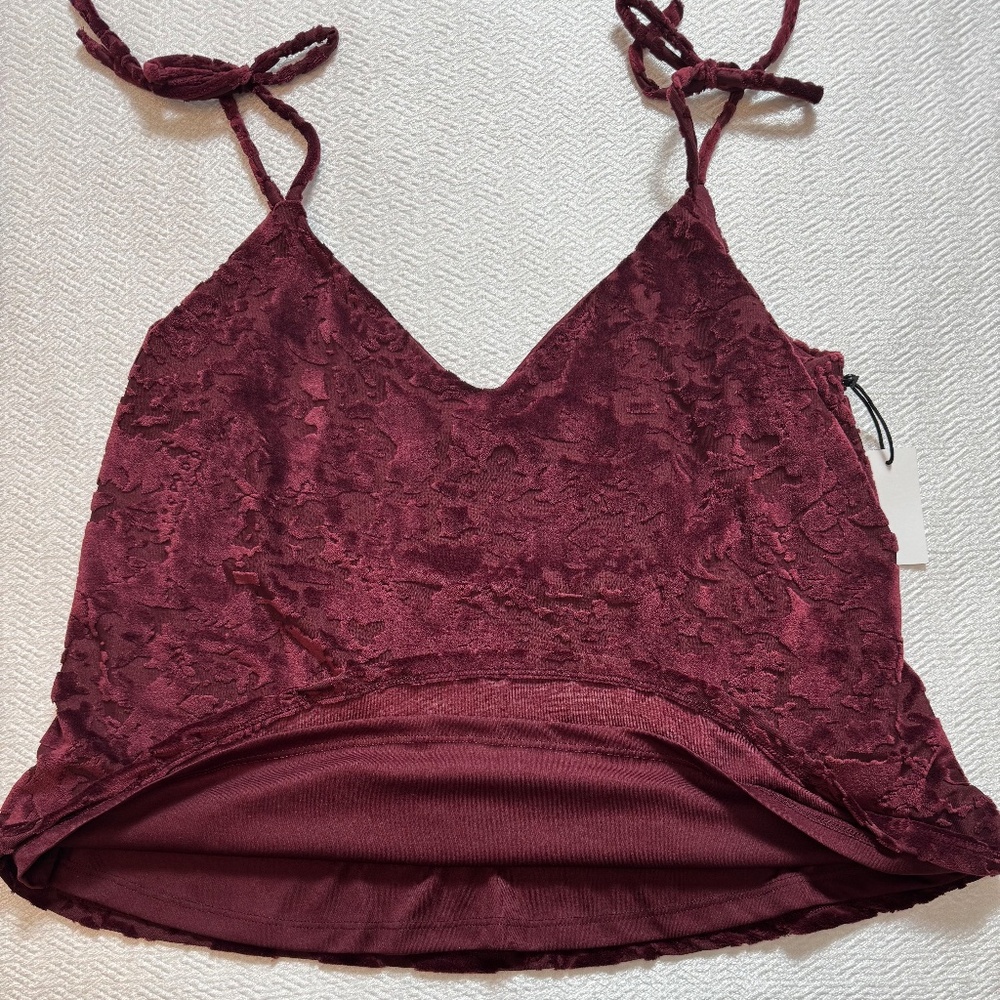 NWT DEX Velvet Embossed Burgundy Camisole Tank Top Adjustable Tie-Straps Size M
